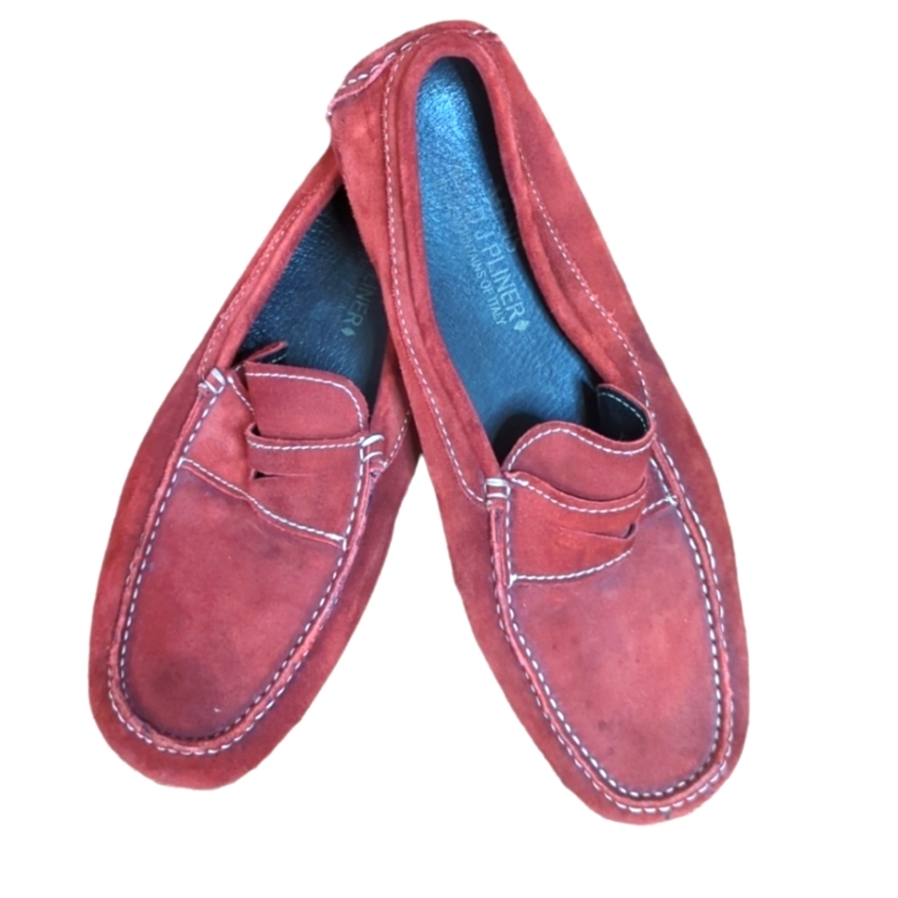 Donald J. Pliner red suede comfy chic driver loafer moccs. Slip ons. EUC Sz 9.5